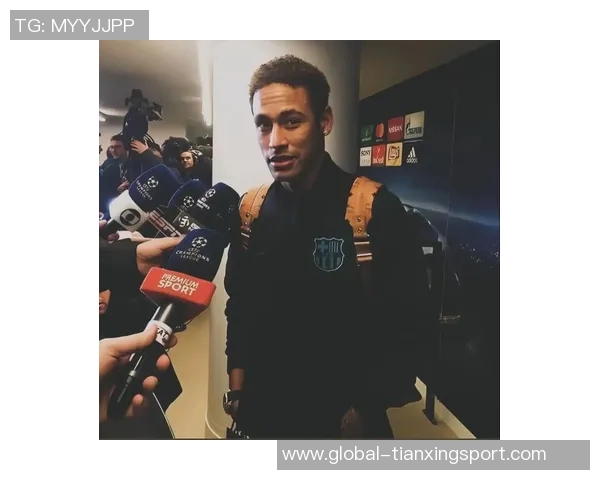 布冯赞内马尔场上表现令人惊叹他的技术动作让我倍感兴奋 布冯赞内马尔场上表现令人惊叹他的技术动作让我倍感兴奋