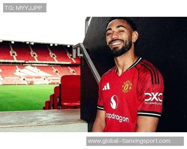 解雇主帅只是表象曼联球迷深知球队问题根源复杂多样