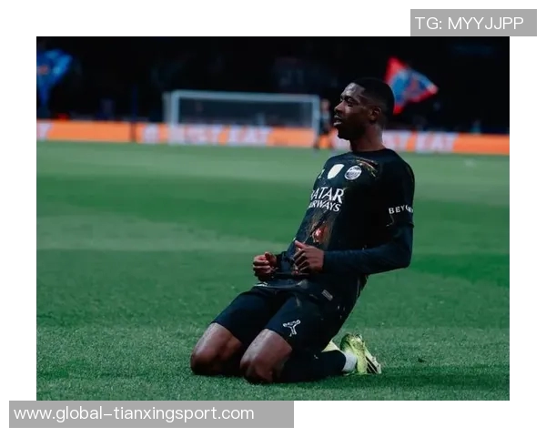 罗塞尼尔赛后兴奋打断佩德罗采访两人对视笑声不断